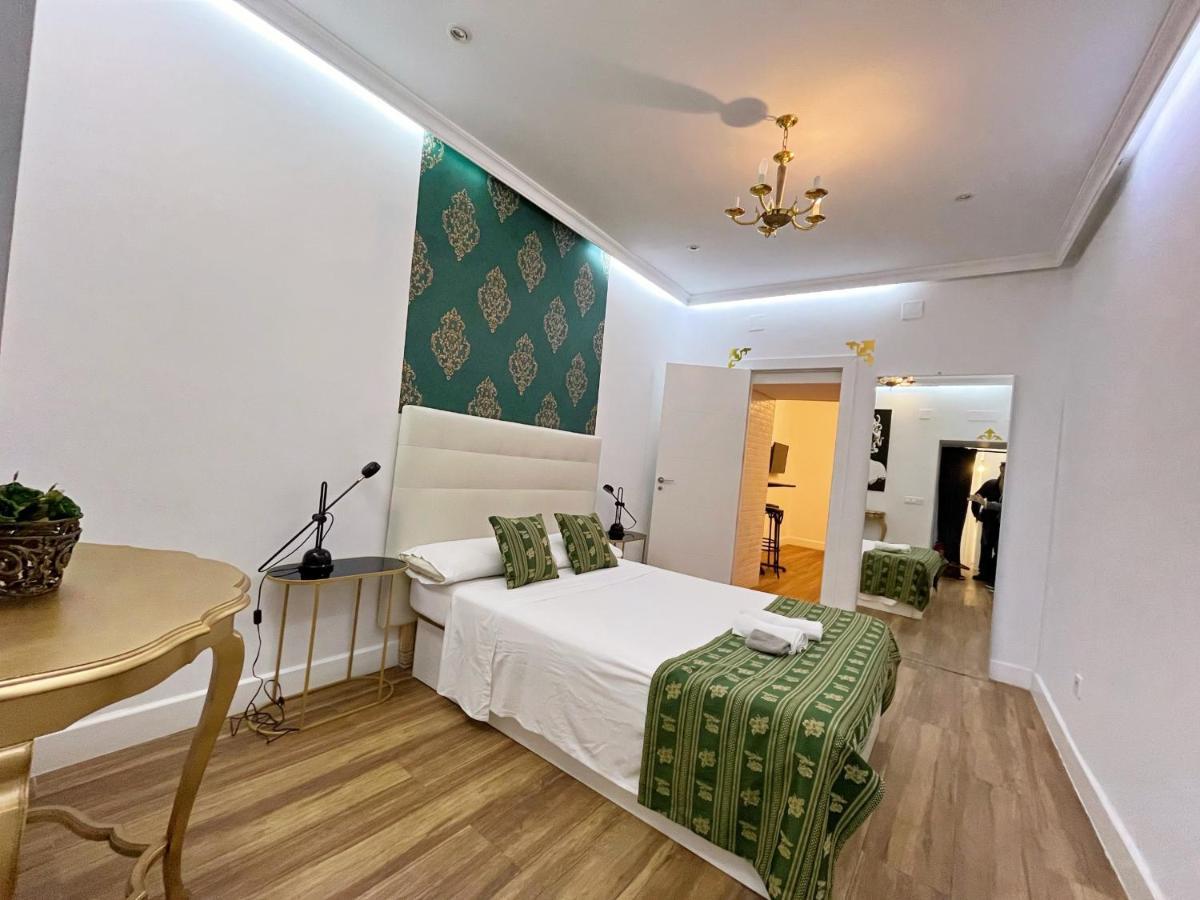 Best Place Juan Plaza Mayor Мадрид Екстериор снимка