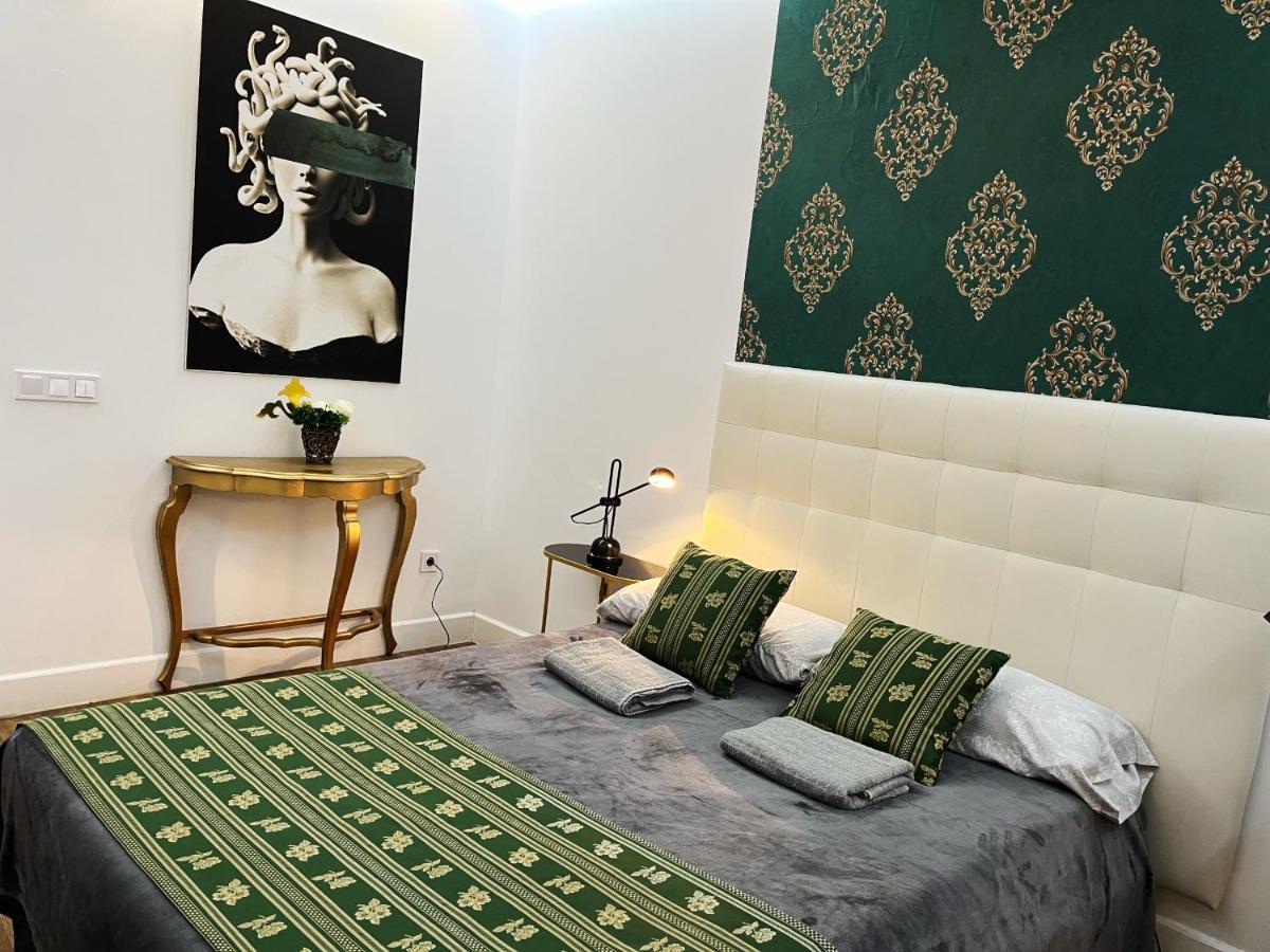 Best Place Juan Plaza Mayor Мадрид Екстериор снимка
